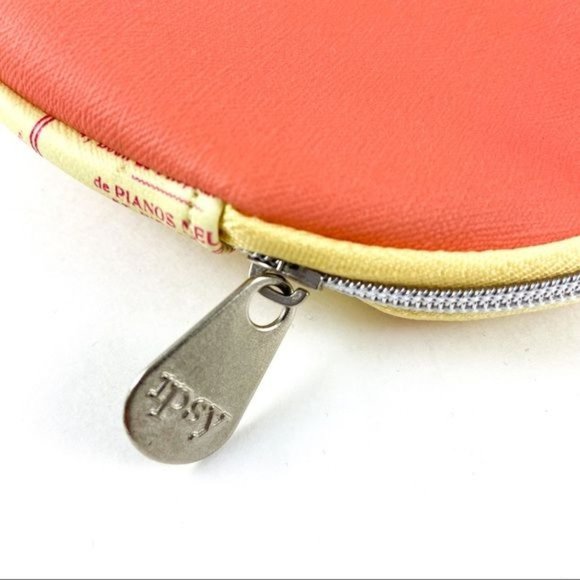 Ipsy Makeup Bag Travel / Passport Design - Picture 3 of 6